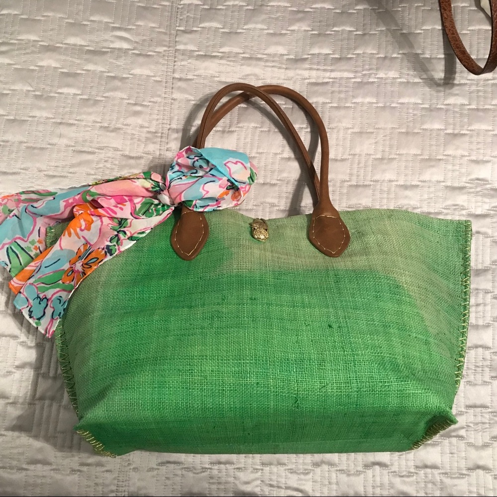 Lilly Pulitzer for Target beachbag.